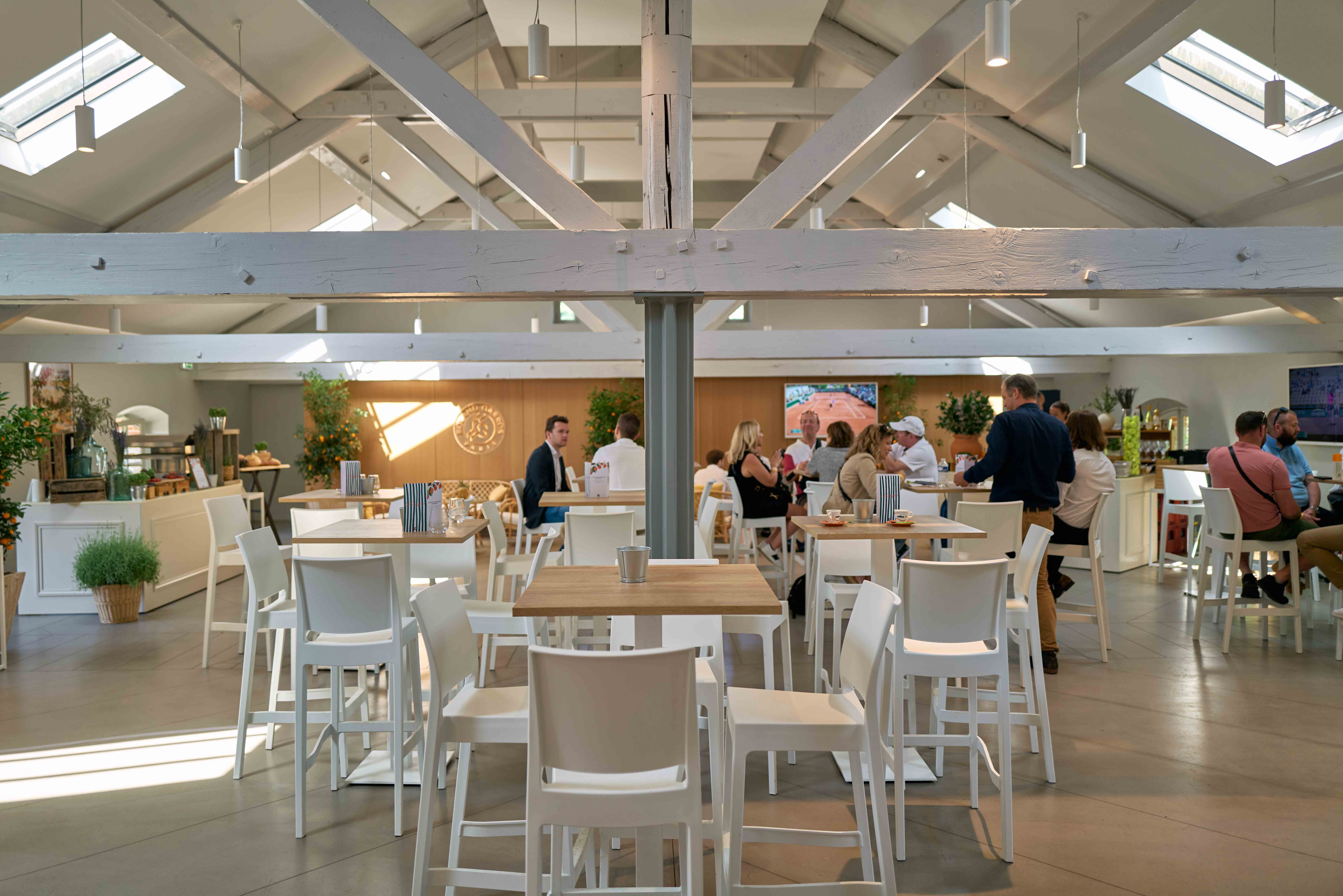 Les Mezzanines